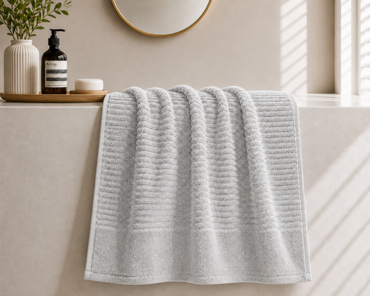 Royal Excellency Bath Towel – Silver – 100% Cotton | JENNY MCLEAN